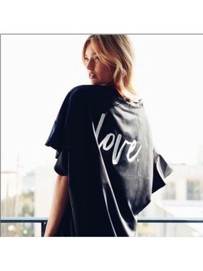 Victoria’s Secret Black Satin Kimono Robe